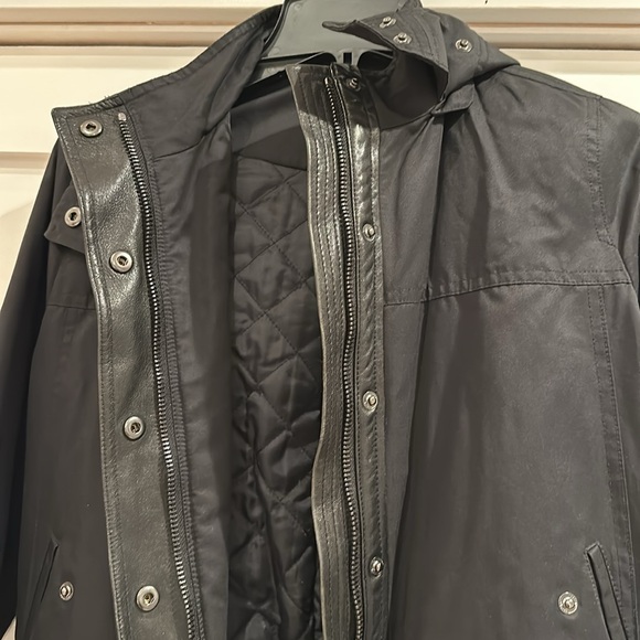 VINCE Black Women's Bomber Jacket with leather trim and attached hood - Picture 4 of 9